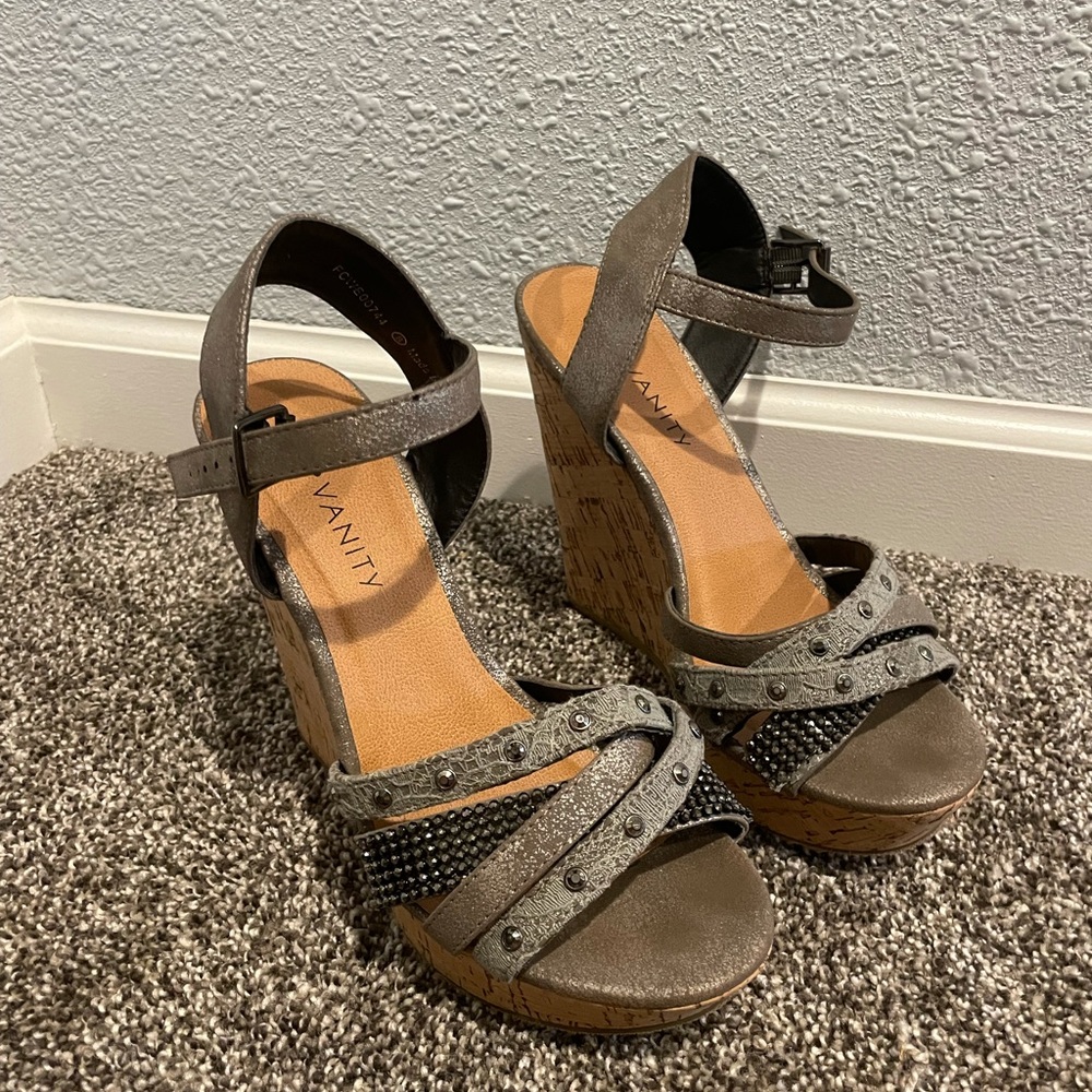 Women’s Vanity Heels
